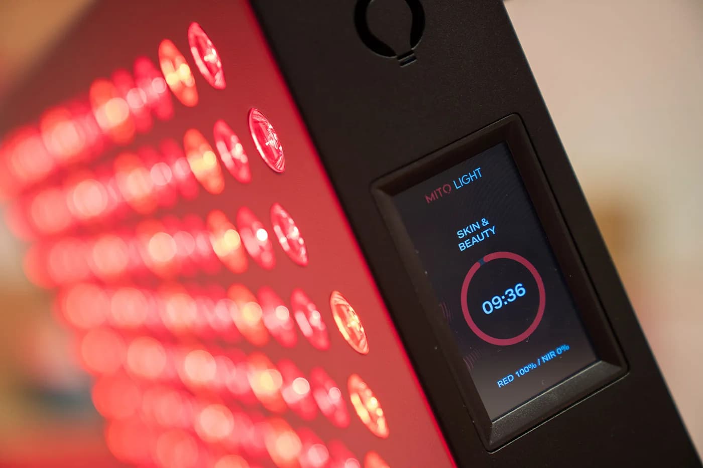 Red-light device at the practice
